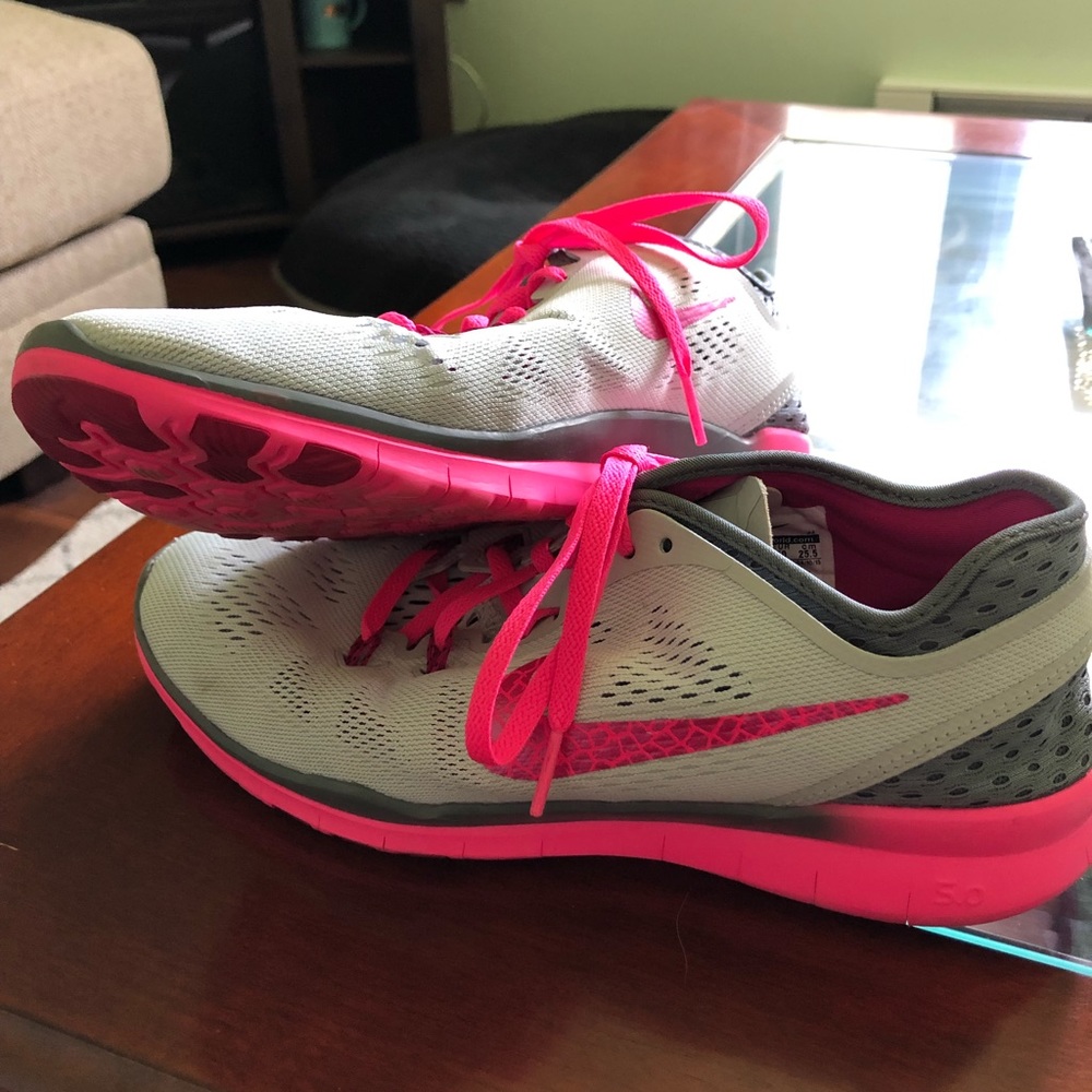 Nike Free 5.0 Women’s 8.5 tennis shoes
